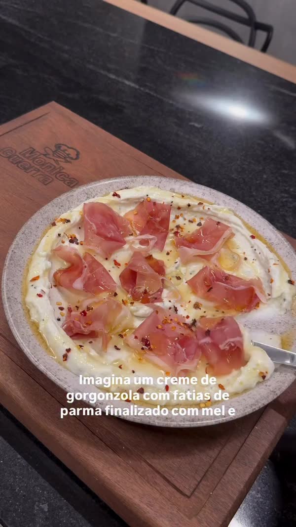 Creme de ricota com gorgonzola e parma