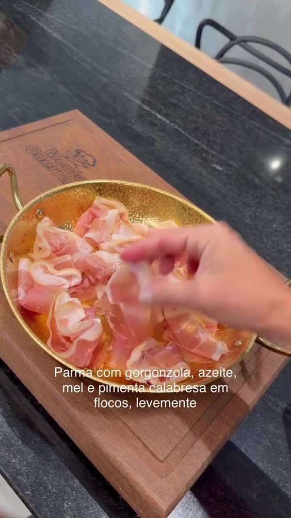Parma com gorgonzola no forno